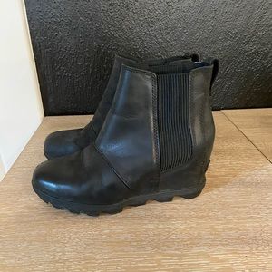 Sorel Black Wedges